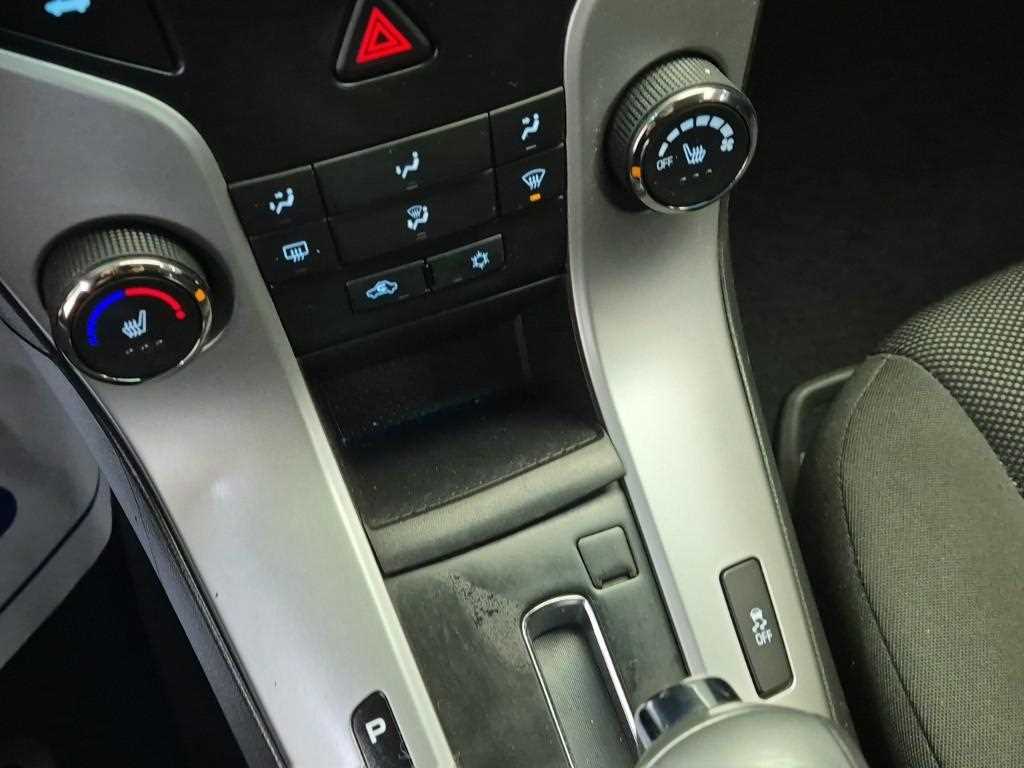 Chevrolet Cruise 2015 Blanco - Importación desde Corea - HF Imports Iquique - Foto 14