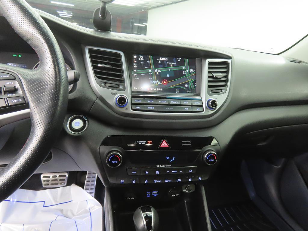 HYUNDAI Tucson - Vista 10