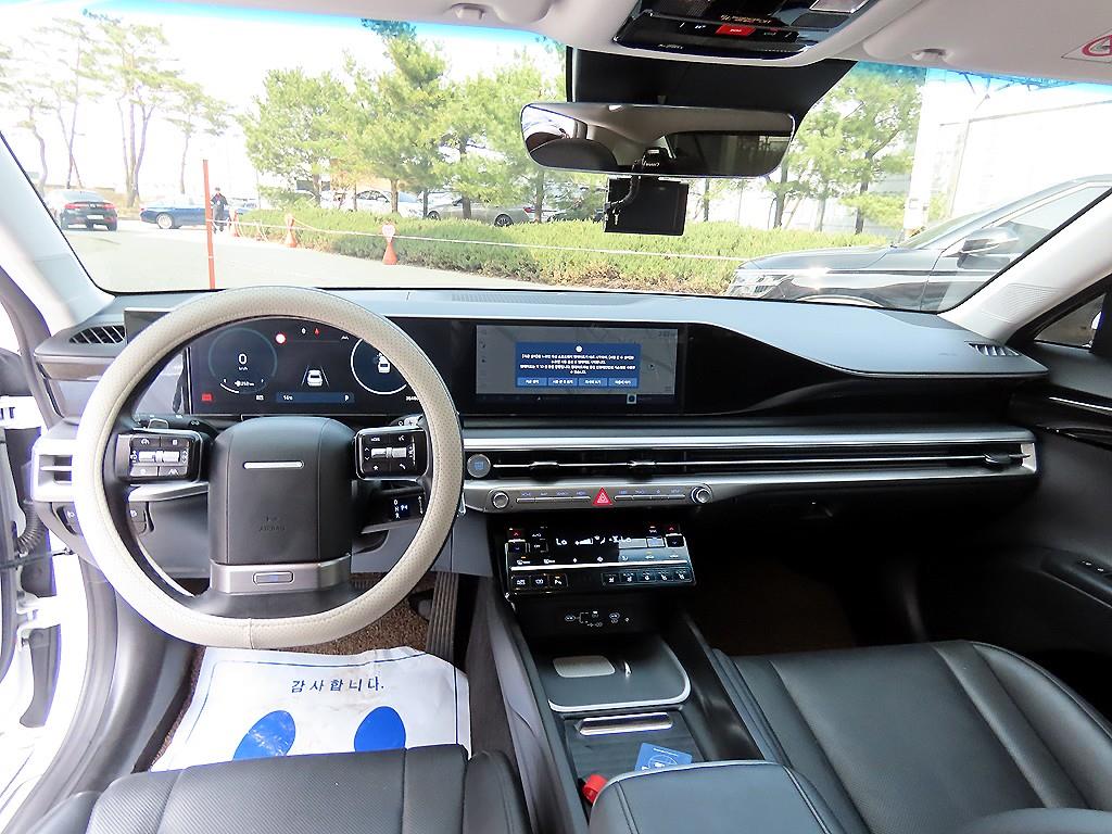 HYUNDAI Grandeur - Vista 7