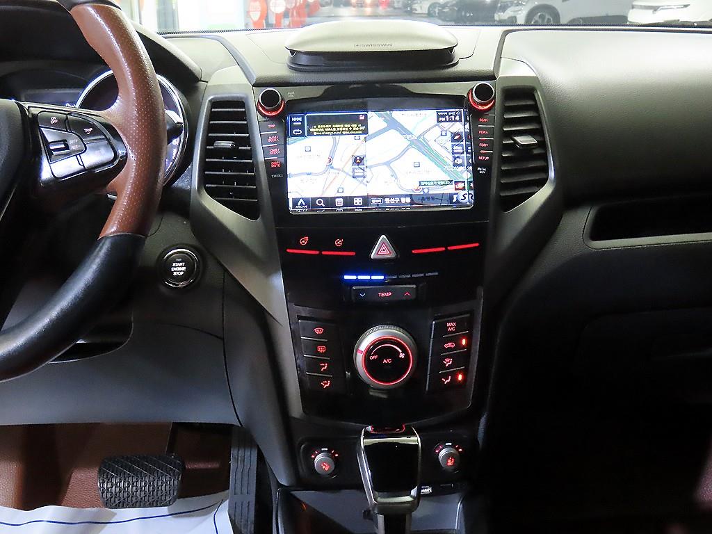 Ssangyong Tivoli - Vista 11