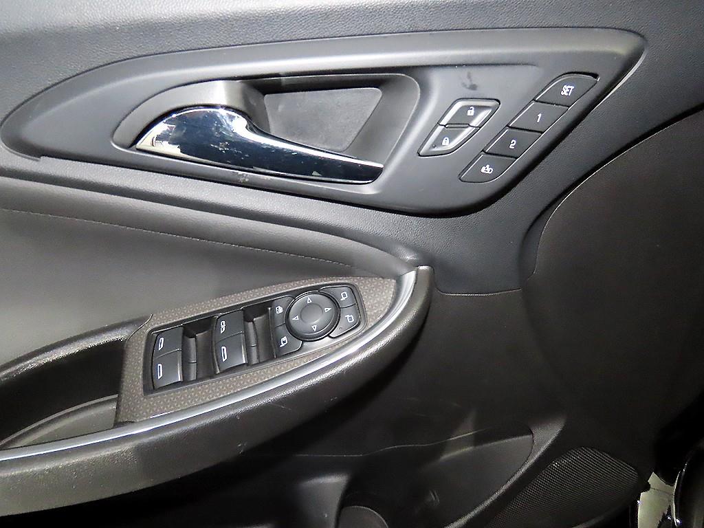 Chevrolet Malibu 2019 Negro - Importación desde Corea - HF Imports Iquique - Foto 13