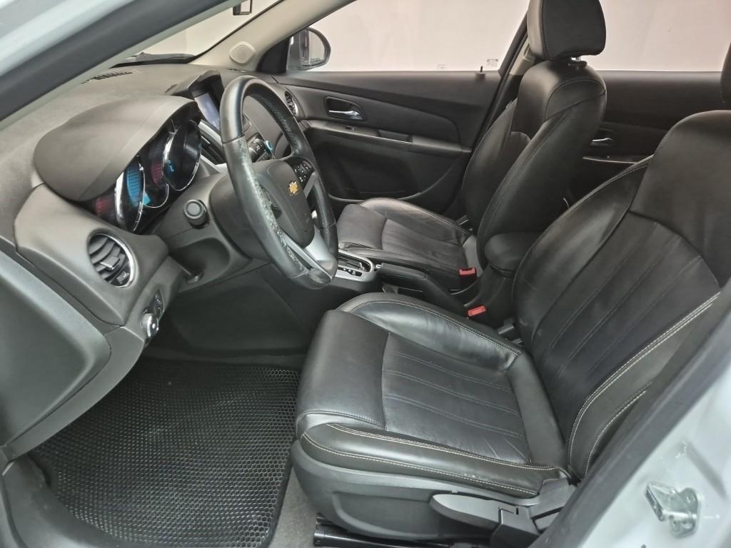 Chevrolet Cruise - Vista 11