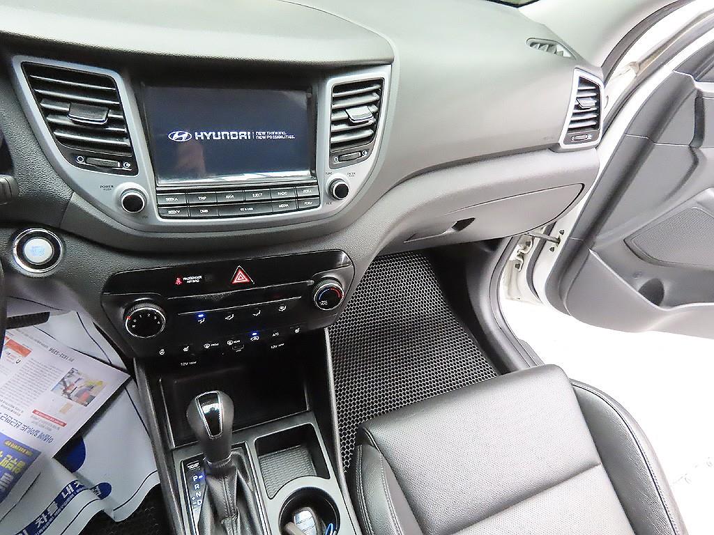 HYUNDAI Tucson 2018 Blanco - Importación desde Corea - HF Imports Iquique - Foto 7