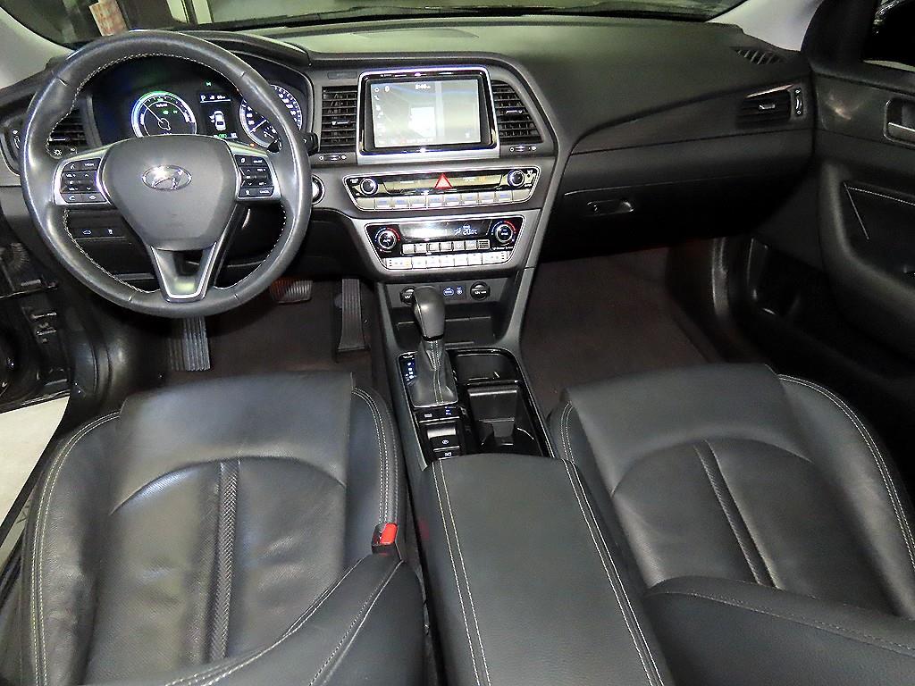 HYUNDAI Sonata - Vista 10