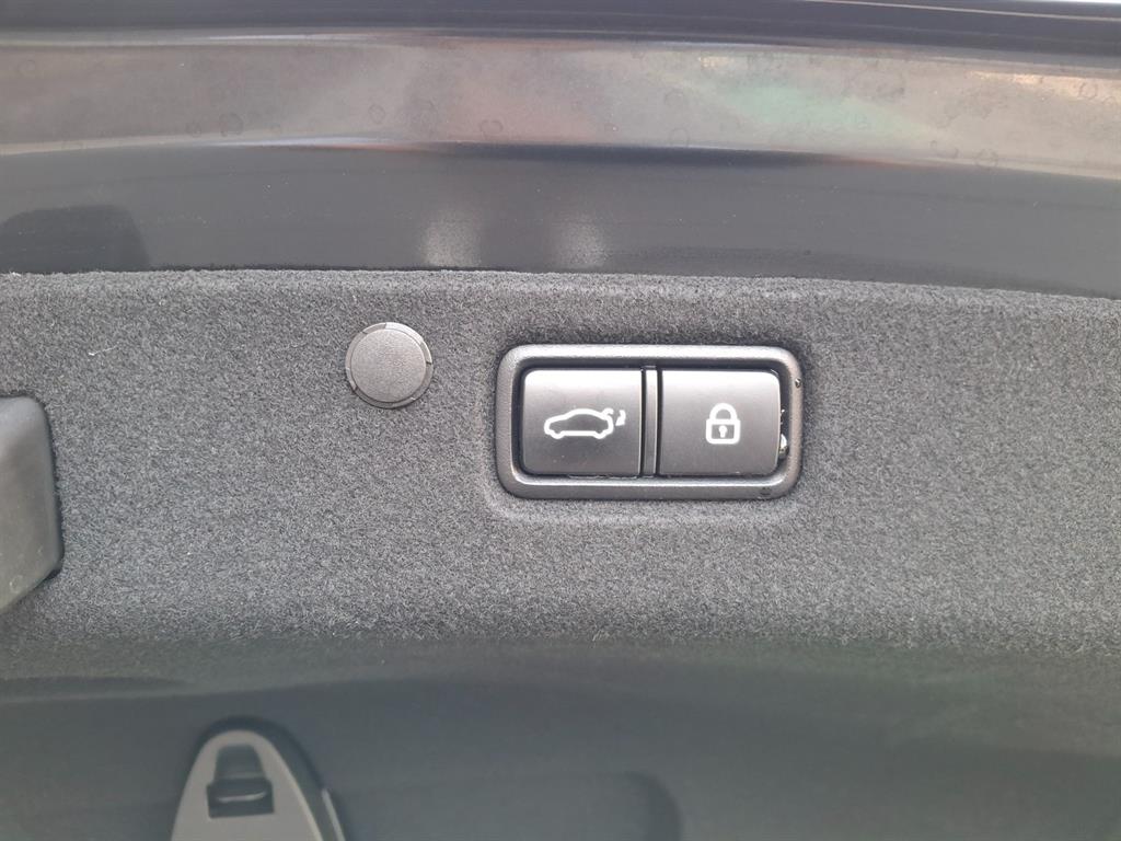 HYUNDAI Grandeur - Vista 10