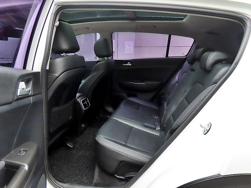 KIA Sportage - Vista 6