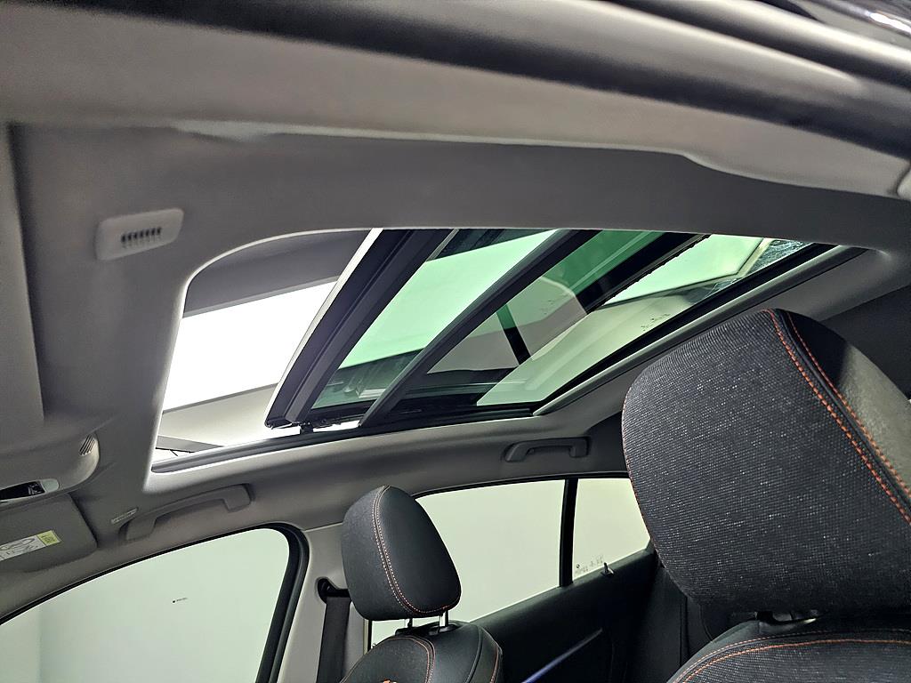 BMW 1 series 2021 Negro - Importación desde Corea - HF Imports Iquique - Foto 13