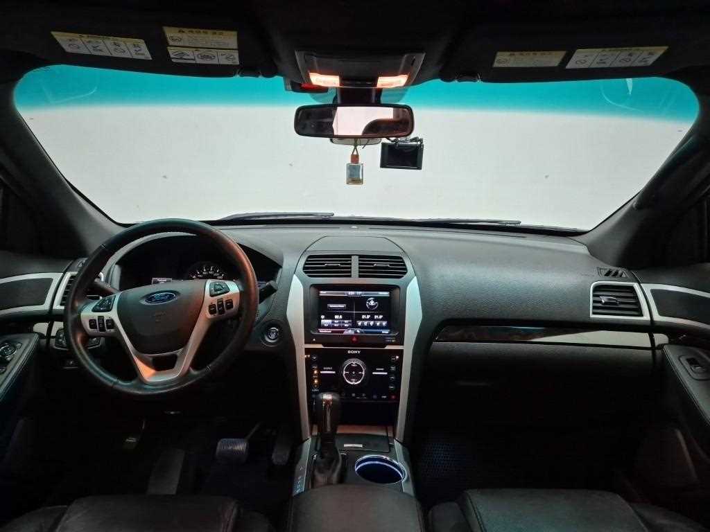 Ford Explorer - Vista 7