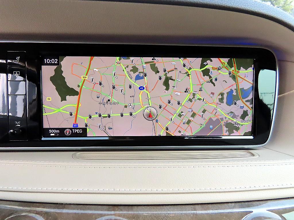 Mercedes Benz S Class - Vista 12