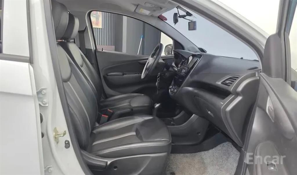 Chevrolet Spark - Vista 11