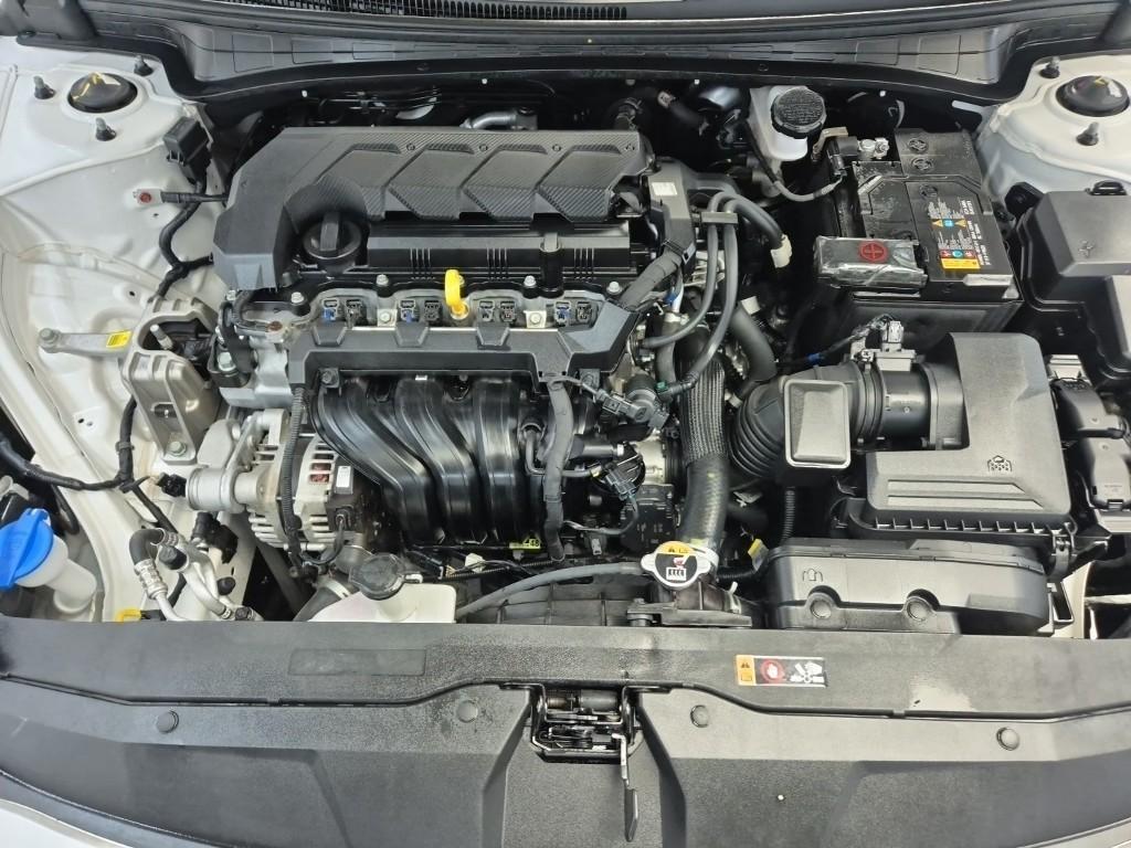 HYUNDAI Avante 2022 Blanco - Importación desde Corea - HF Imports Iquique - Foto 19