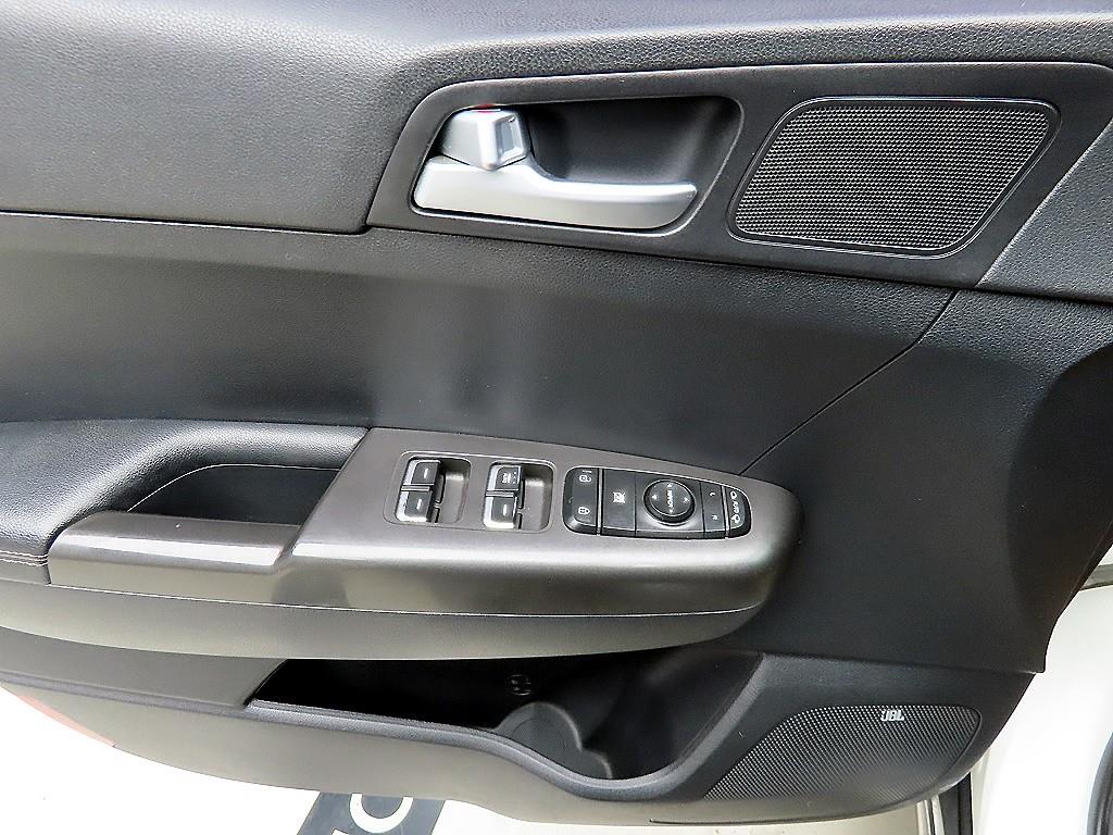 KIA Sportage - Vista 11