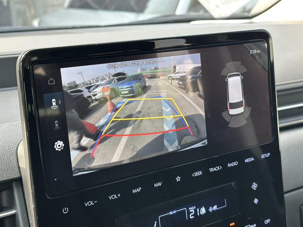 HYUNDAI Staria 2025 Gris - Importación desde Corea - HF Imports Iquique - Foto 15