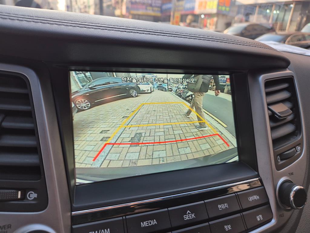 HYUNDAI Tucson - Vista 9