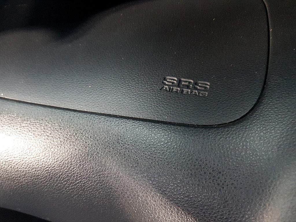 KIA Carens - Vista 11