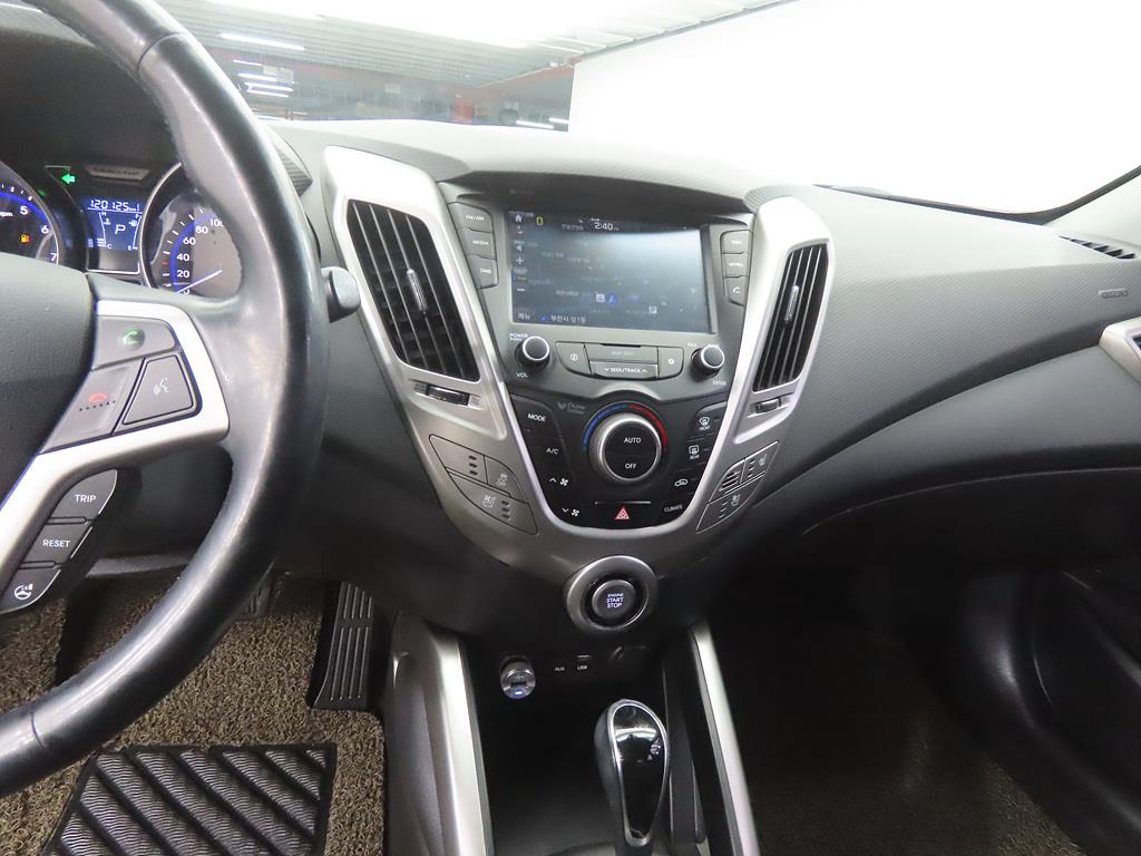 HYUNDAI Veloster - Vista 9