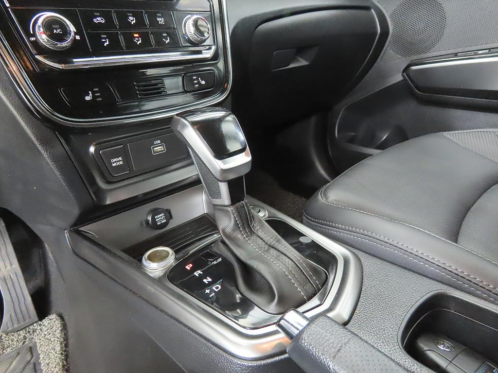 Ssangyong Tivoli - Vista 11