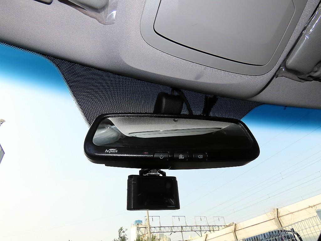 Ssangyong Tivoli 2018 Blanco - Importación desde Corea - HF Imports Iquique - Foto 17