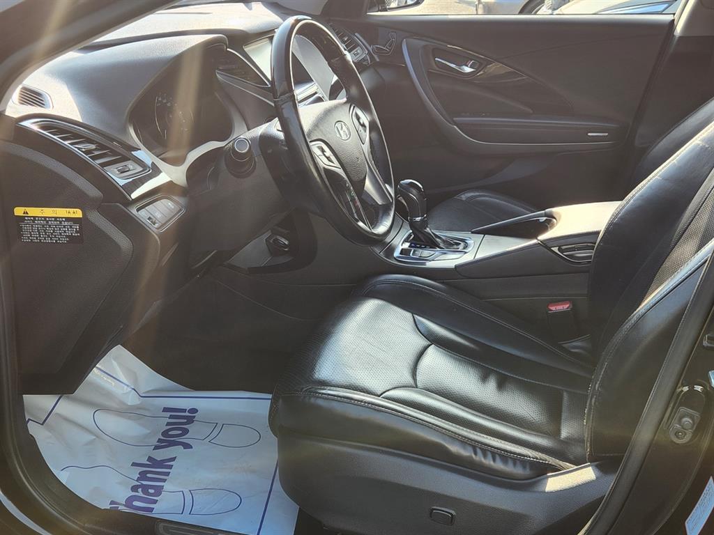 HYUNDAI Grandeur 2015 Negro - Importación desde Corea - HF Imports Iquique - Foto 13