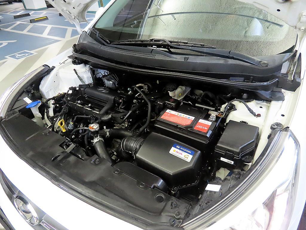 HYUNDAI Accent 2015 Blanco - Importación desde Corea - HF Imports Iquique - Foto 18