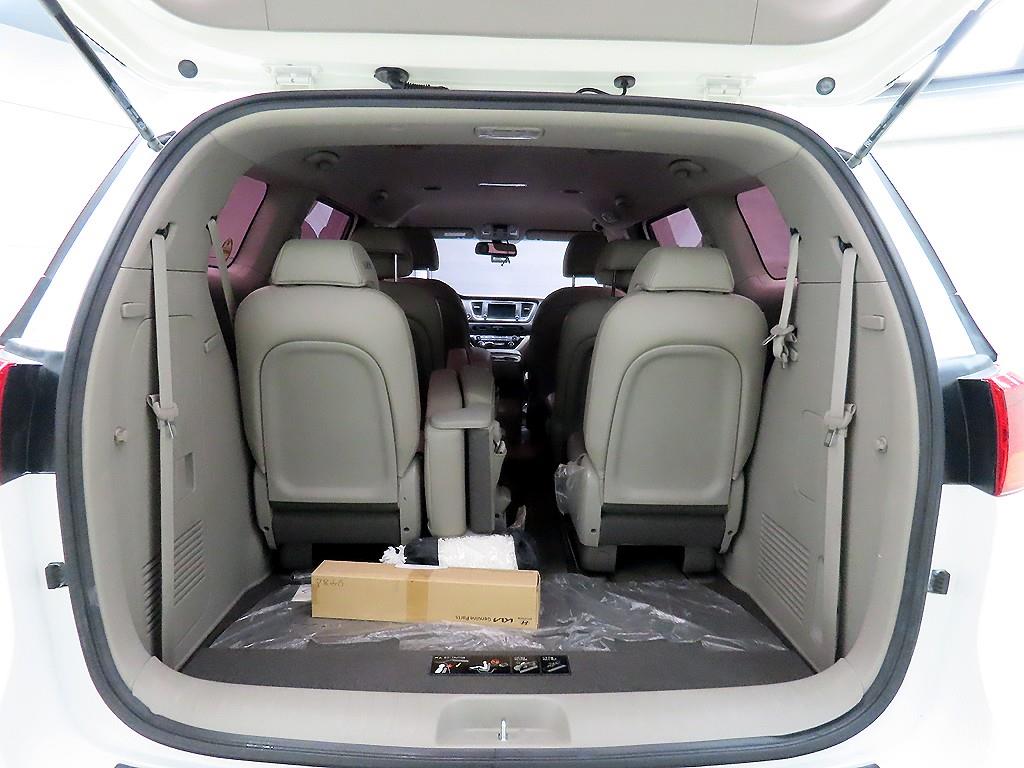 KIA Carnival 2016 Blanco - Importación desde Corea - HF Imports Iquique - Foto 18