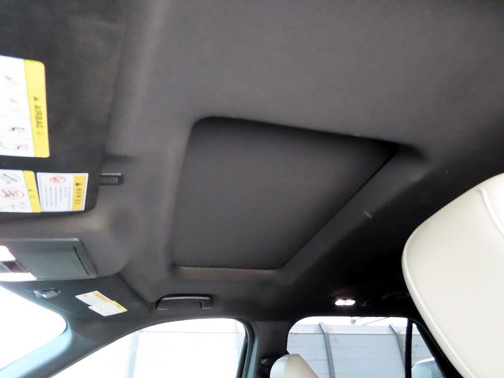 Ford Explorer - Vista 10