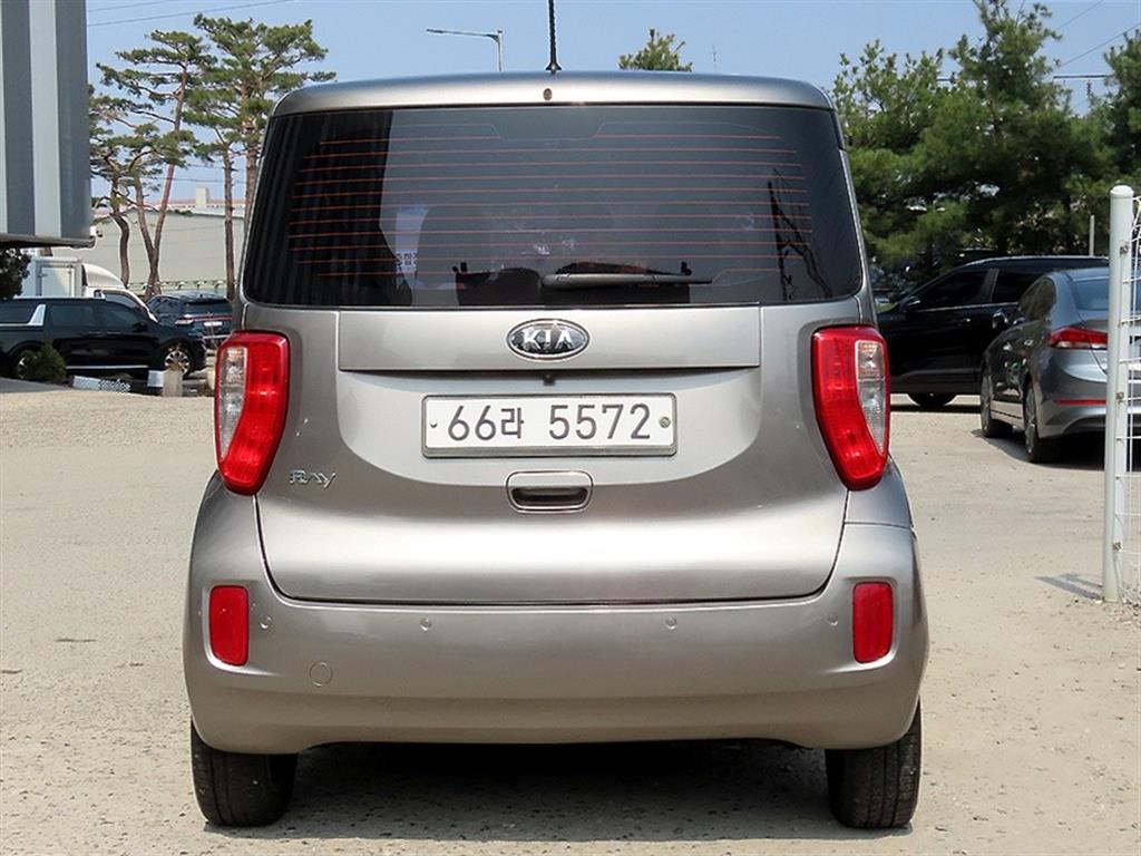 KIA Ray - Vista 4