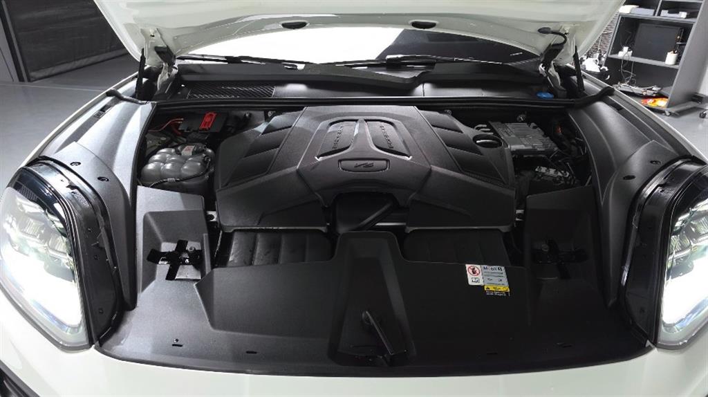 Porsche Cayenne - Vista 6