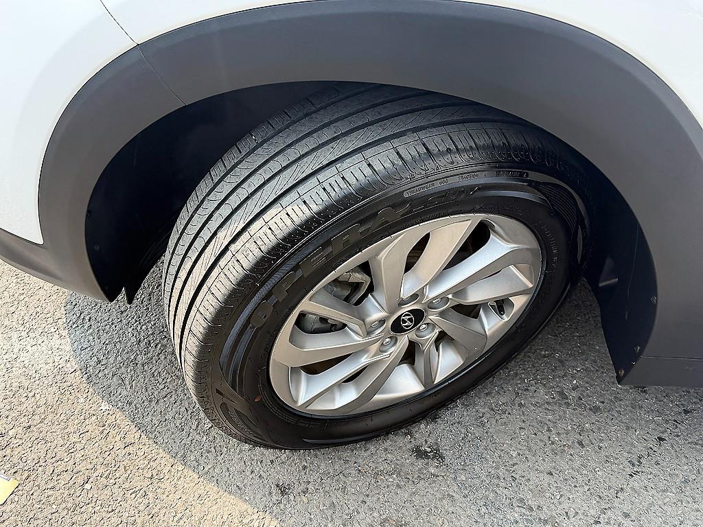 HYUNDAI Tucson 2017 Blanco - Importación desde Corea - HF Imports Iquique - Foto 19