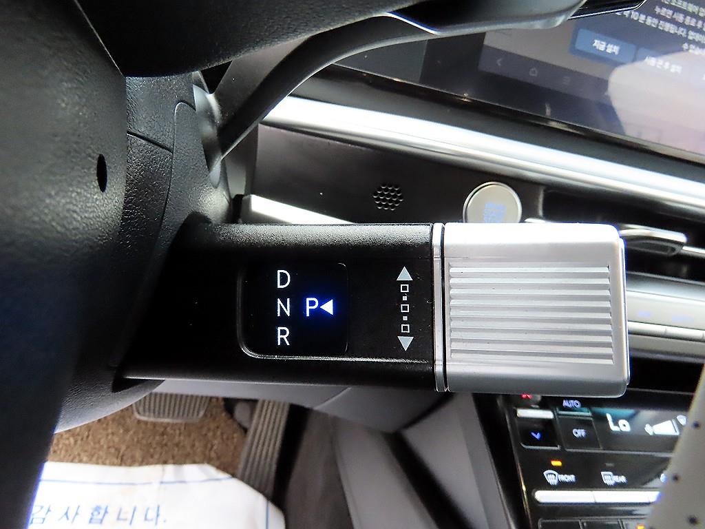 HYUNDAI Grandeur - Vista 10