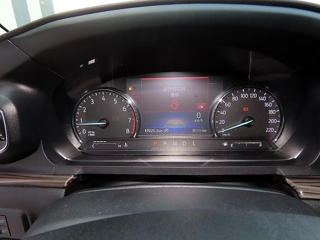 Ford Explorer - Vista 9