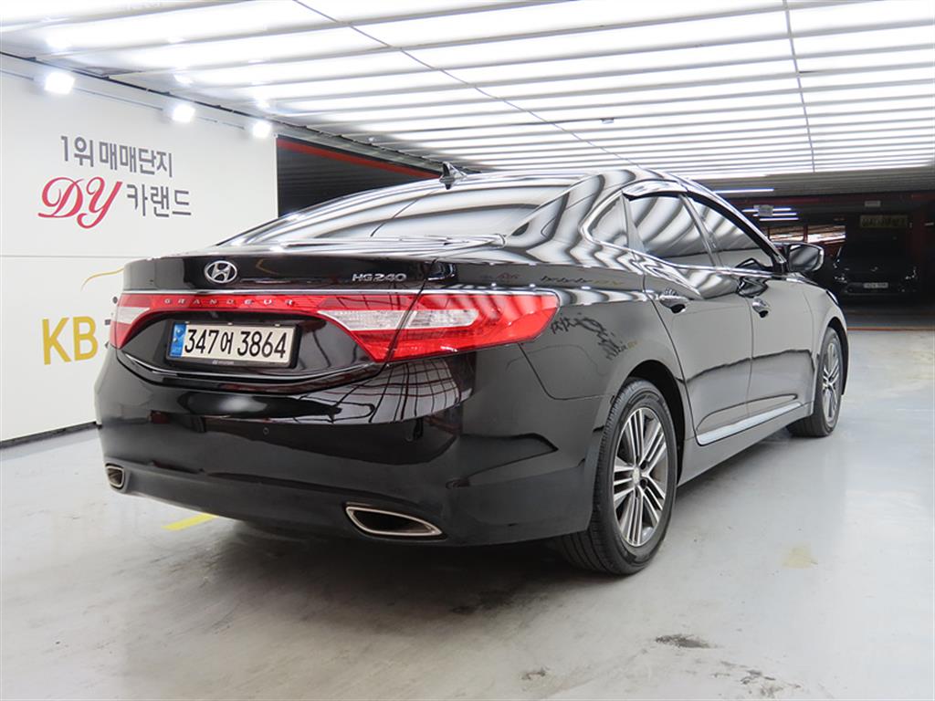 HYUNDAI Grandeur - Vista 4