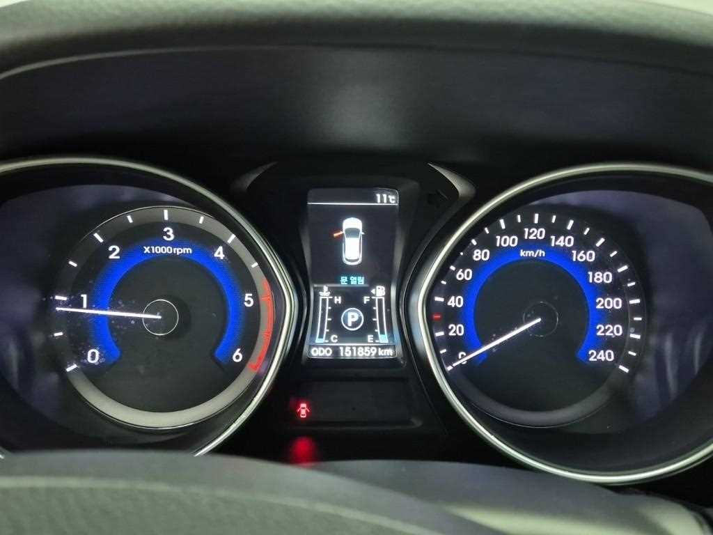 HYUNDAI i30 - Vista 6