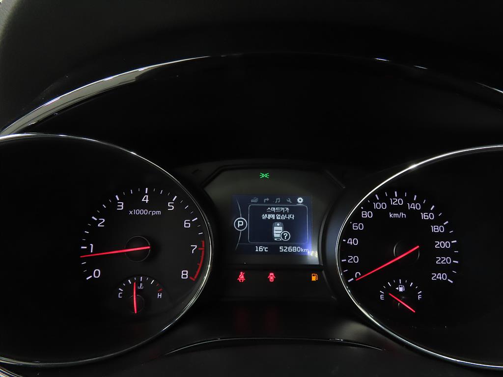 KIA Carnival - Vista 9