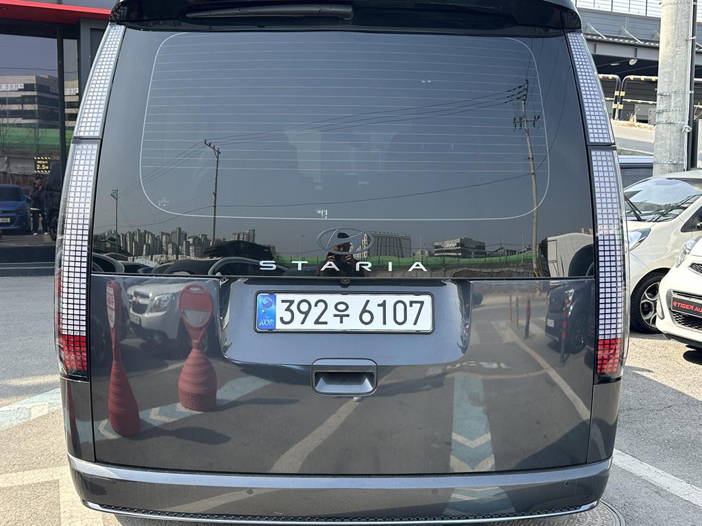 HYUNDAI Staria - Vista 3