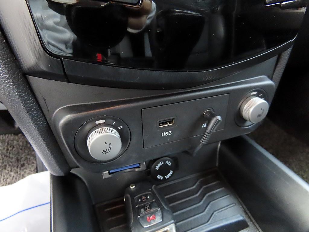 Ssangyong Tivoli 2018 Blanco - Importación desde Corea - HF Imports Iquique - Foto 14