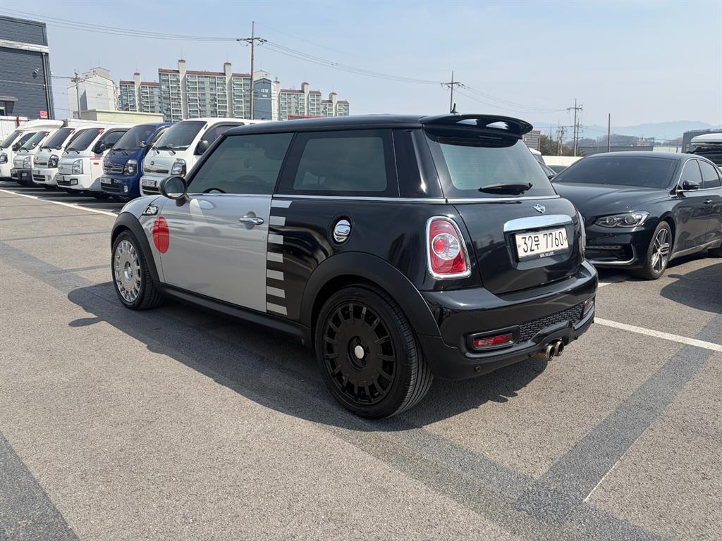 Mini Cooper - Vista 4
