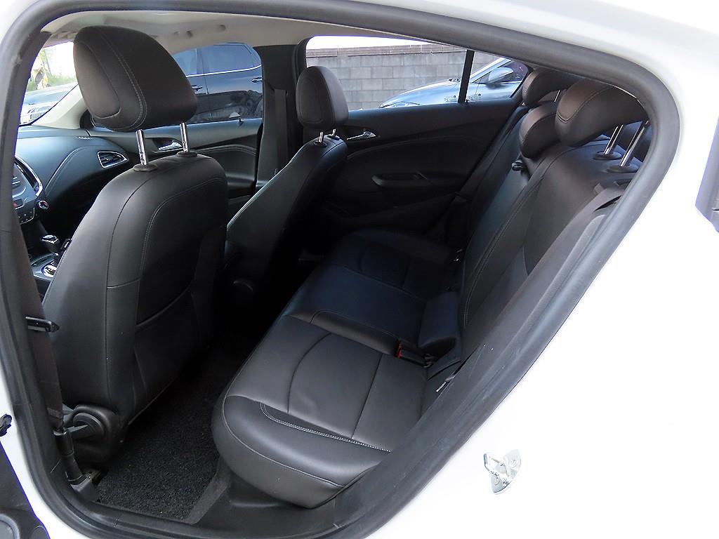 Chevrolet Cruise - Vista 6