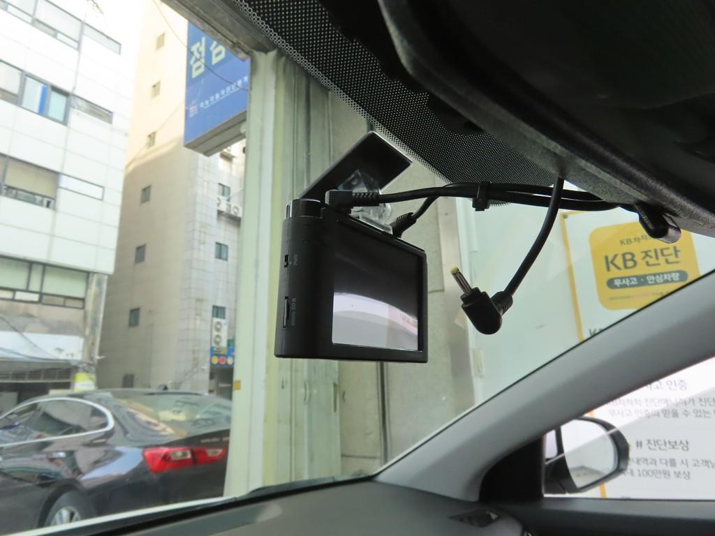 HYUNDAI Avante - Vista 11