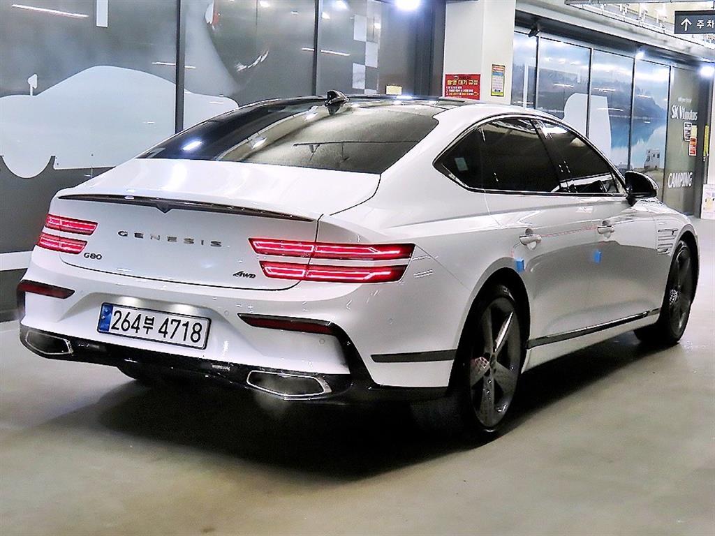 Genesis G80 - Vista 4