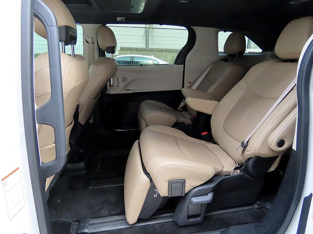 Toyota Siena - Vista 6