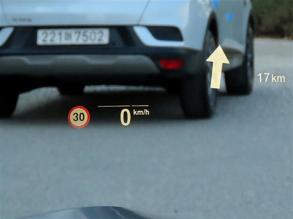 BMW 8 Series - Vista 10