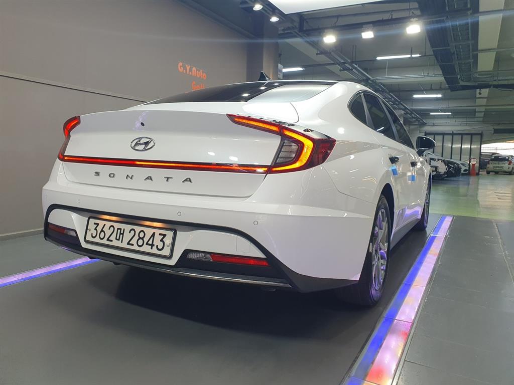 HYUNDAI Sonata - Vista 5