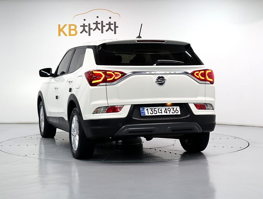 Ssangyong Korando - Vista 4