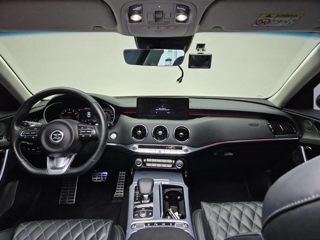 KIA Stinger - Vista 7