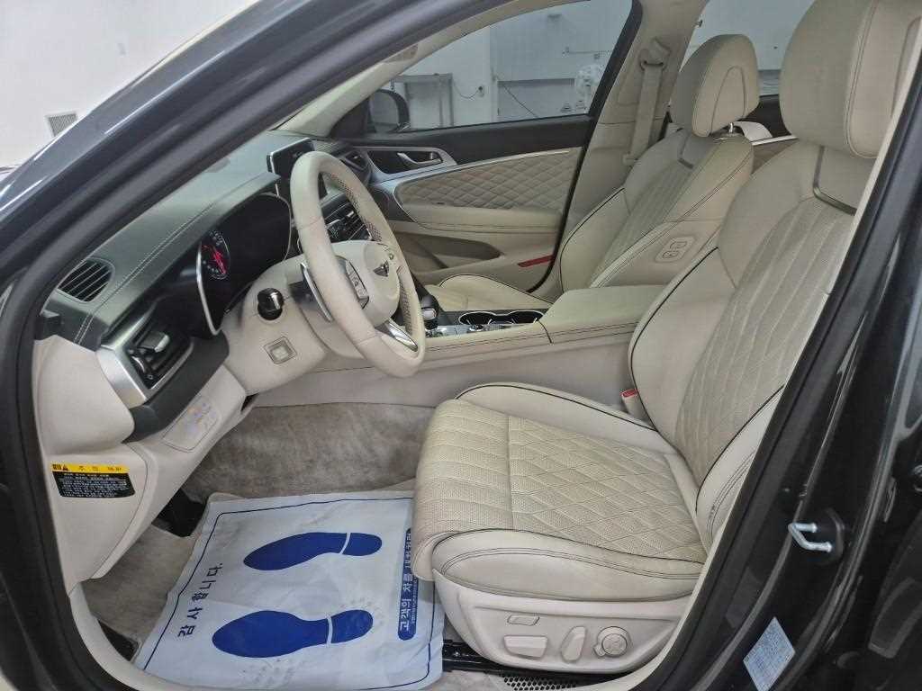 Genesis G70 - Vista 11