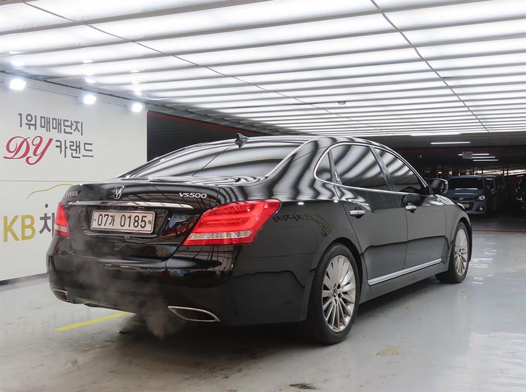 HYUNDAI Equus - Vista 4