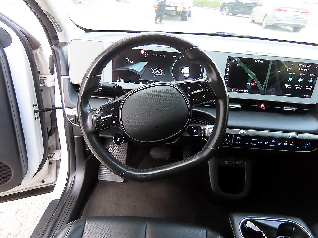 HYUNDAI Ioniq 5 - Vista 8