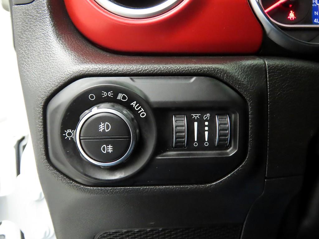 Jeep Wrangler - Vista 11