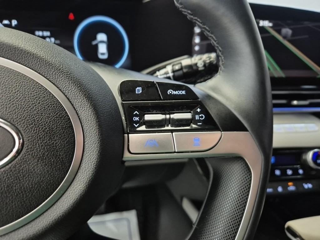 HYUNDAI Avante - Vista 10